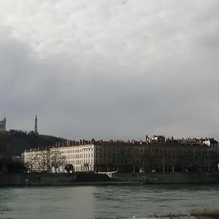 Ubytování v soukromí Loft Viarhona, Grand Loft En Centre-ville